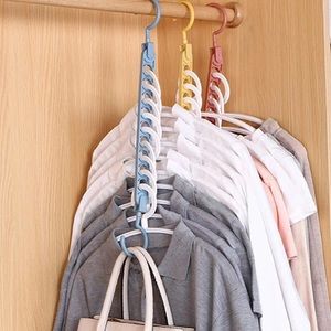 Multifunctional 9 Hole Rotating Magic Hanger